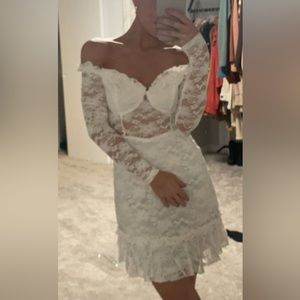 White selfie leslie dress